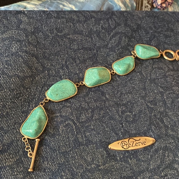 Chunky Turquoise bracelet  SIZE 7” toggle closure - Picture 3 of 8